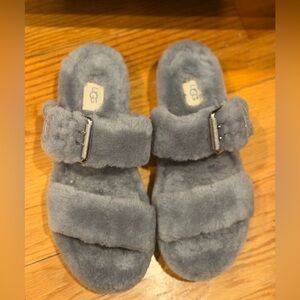 UGG Soft Gray Fluffy sandal slippers with buckle size 8